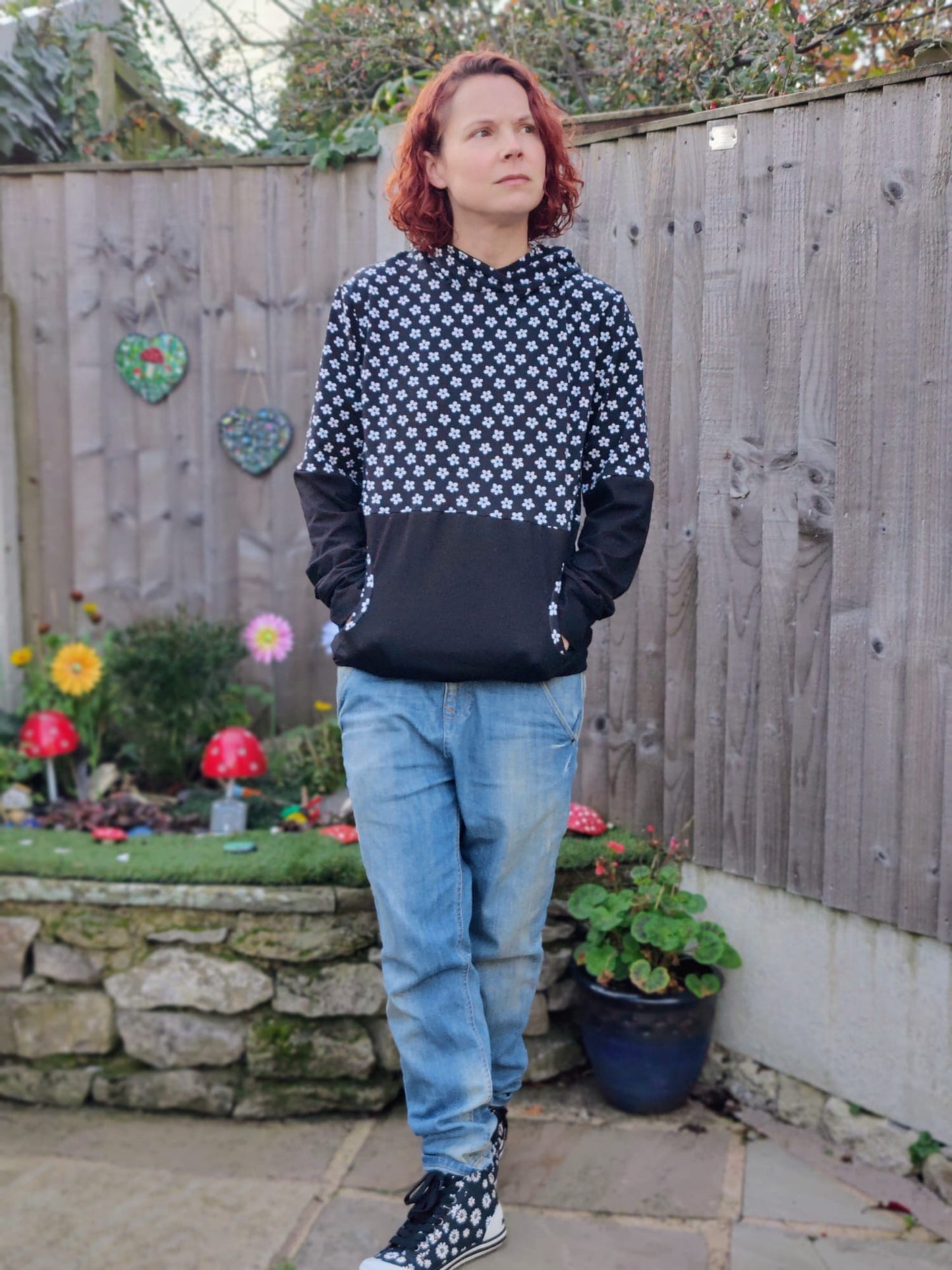 Adults Half Hoodies - Curve Fit