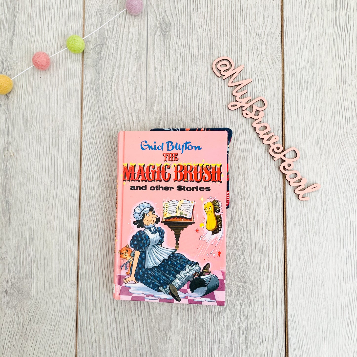 Super Scrappy Mystery Corner Bookmarks