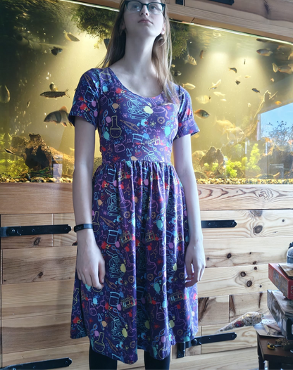 Adults Short Sleeve Midi Dress - Curve Fit