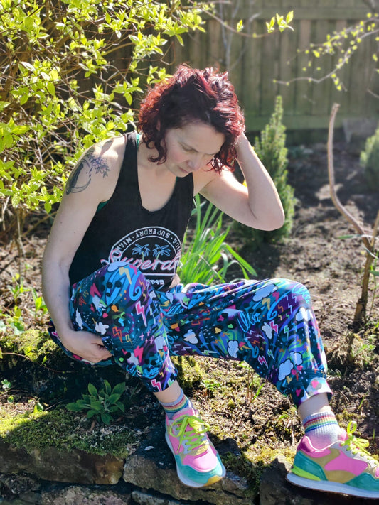Adults Baggy Capris - Curve Fit