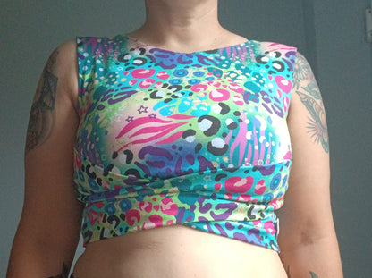Adults Crossover Crop - Curve Fit
