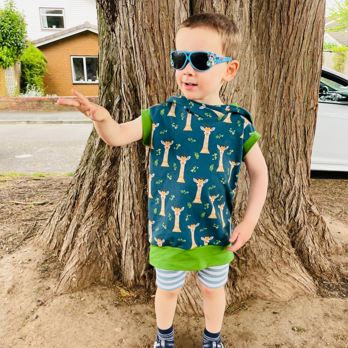 Child's sleeveless hoodie sales